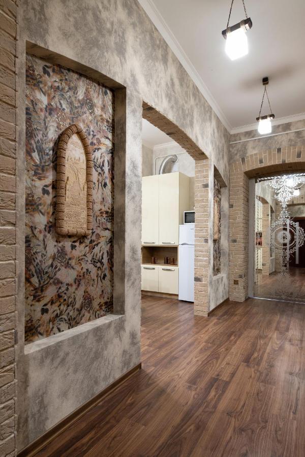 Historic Apartment Sofia In The Old Town 利沃夫 外观 照片